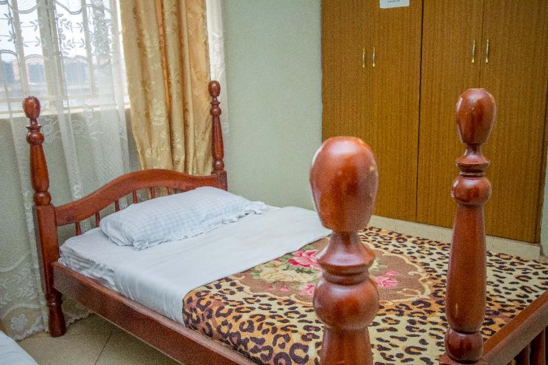 Serene Hotel Kampala Exterior photo